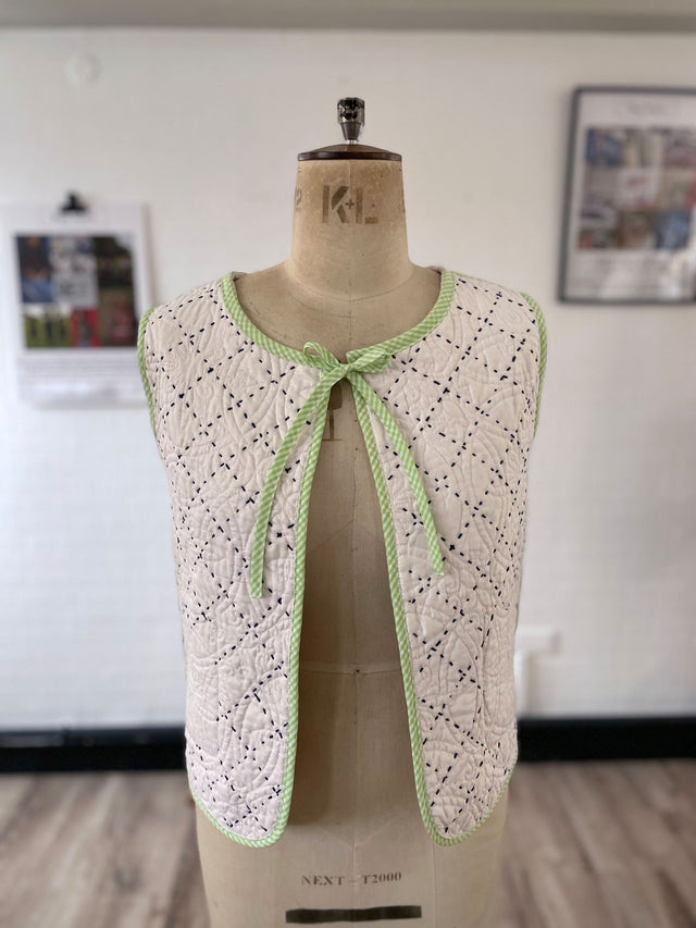 quilted waistcoat mannequin front