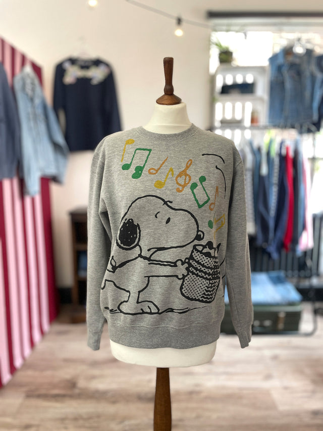 musical snoopy graphic sweatshirt