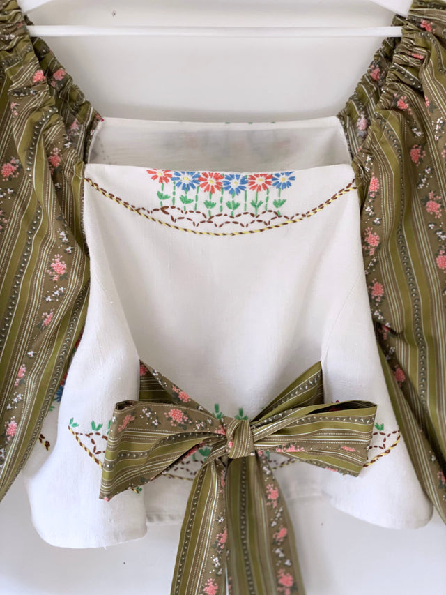 The Well Worn embroidered-top-bow-detail