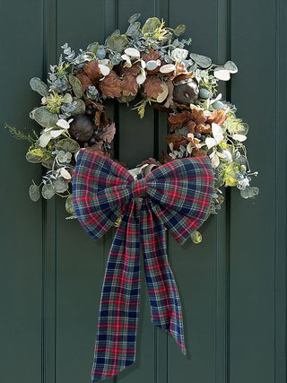 tartan bow on wreath on door