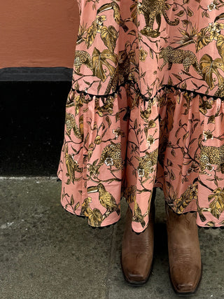 women wearing scalloped edge skirt
