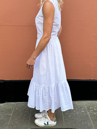 white skirt on model side view